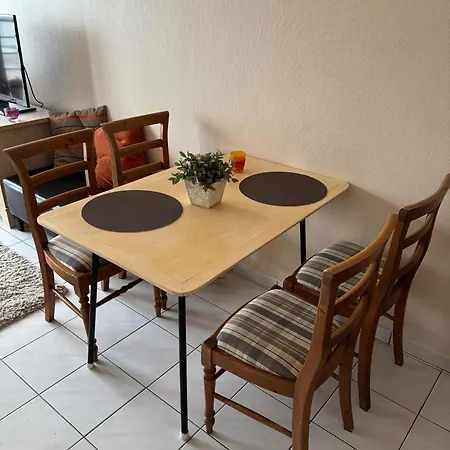 Op Achtste Verdieping Op De Zeedijk Met Fenomenaal Zeezicht Voor 2 Personen Middelkerke