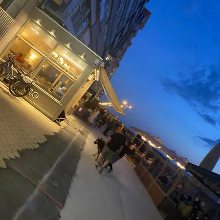 Appartement Op Achtste Verdieping Op De Zeedijk Met Fenomenaal Zeezicht Voor 2 Personen *
