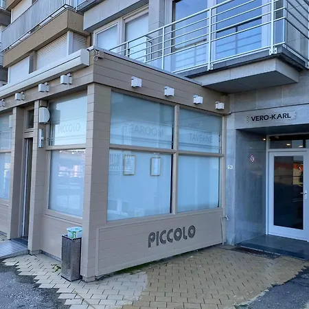 Op Achtste Verdieping Op De Zeedijk Met Fenomenaal Zeezicht Voor 2 Personen * Middelkerke