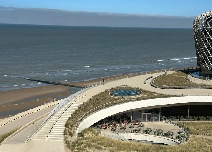 Op Achtste Verdieping Op De Zeedijk Met Fenomenaal Zeezicht Voor 2 Personen Apartment